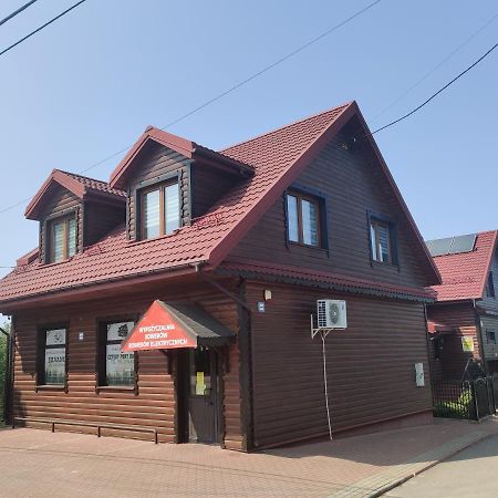 Cztery Pory Roku Pensionat Białowieża Exteriör bild